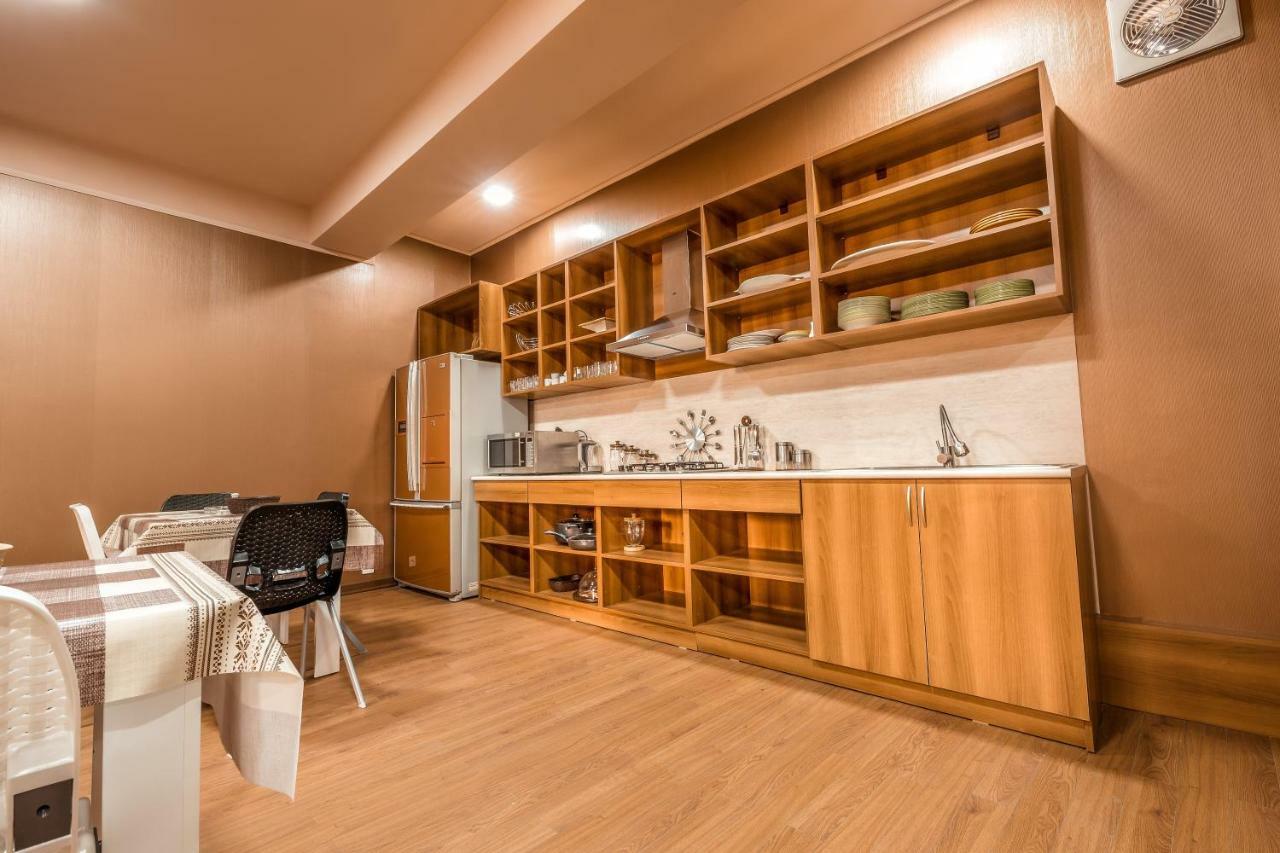Aygestan Hostel Ереван Экстерьер фото