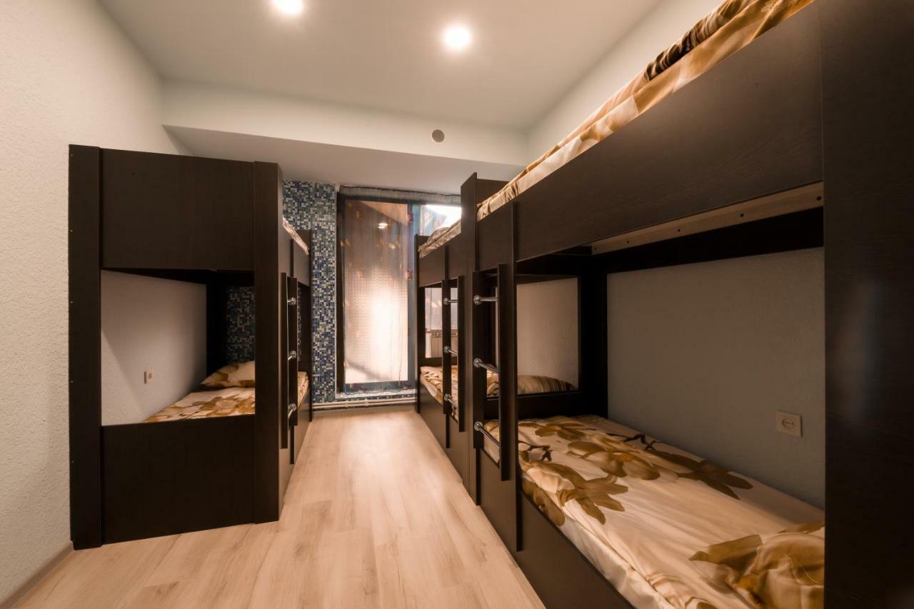 Aygestan Hostel Ереван Экстерьер фото